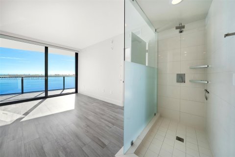 Купить кондоминиум в Майами, Флорида 2 спальни, 101.73м2, № 1958849 - фото 10