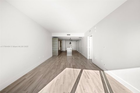 Купить кондоминиум в Майами, Флорида 2 спальни, 101.73м2, № 1958849 - фото 18