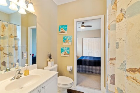 Снять в аренду таунхаус в Хомстед, Флорида 3 спальни, 175.03м2, № 2005400 - фото 7