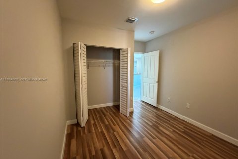 Condo in Miami, Florida, 3 bedrooms  № 1991645 - photo 27