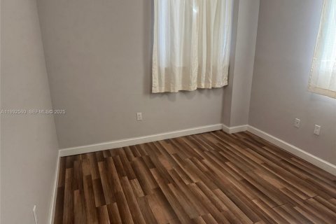 Copropriété à louer à Miami, Floride: 3 chambres, 117.43 m2 № 1991645 - photo 19