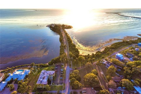 Casa en venta en Tarpon Springs, Florida, 4 dormitorios, 302.86 m2 № 1336686 - foto 21