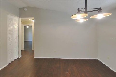 Villa ou maison à louer à Port Richey, Floride: 3 chambres, 156.82 m2 № 2096002 - photo 6
