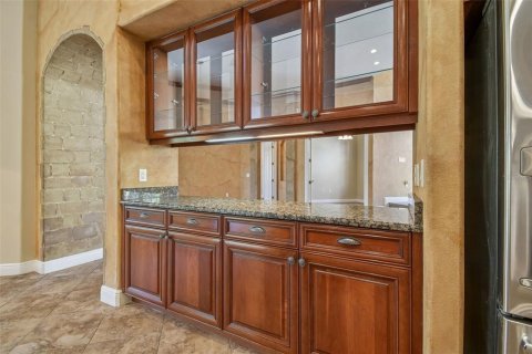 Villa ou maison à vendre à Brandon, Floride: 4 chambres, 319.03 m2 № 2142005 - photo 16