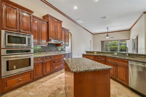 Villa ou maison à vendre à Brandon, Floride: 4 chambres, 319.03 m2 № 2142005 - photo 19