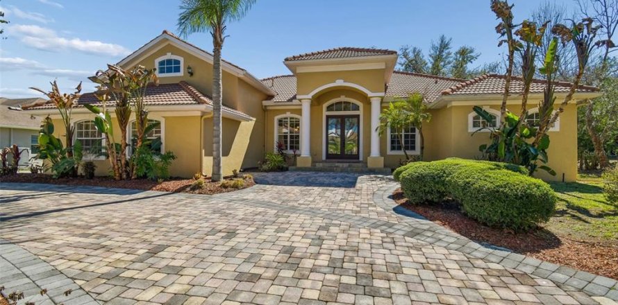 Villa ou maison à Brandon, Floride 4 chambres, 319.03 m2 № 2142005
