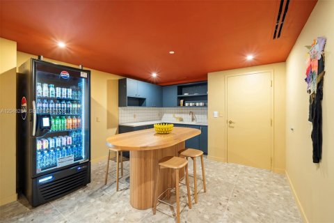 Condominio en venta en Miami, Florida, 49.89 m2 № 2179402 - foto 9