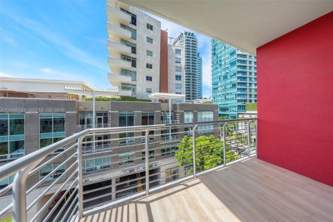 Condominio en venta en Miami, Florida, 49.89 m2 № 2179402 - foto 20