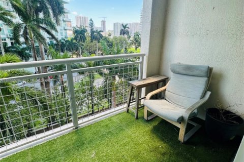 Apartamento en alquiler en Miami, Florida, 1 dormitorio, 69.68 m2 № 2020820 - foto 7