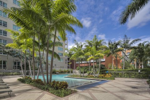 Apartamento en alquiler en Miami, Florida, 1 dormitorio, 69.68 m2 № 2020820 - foto 4