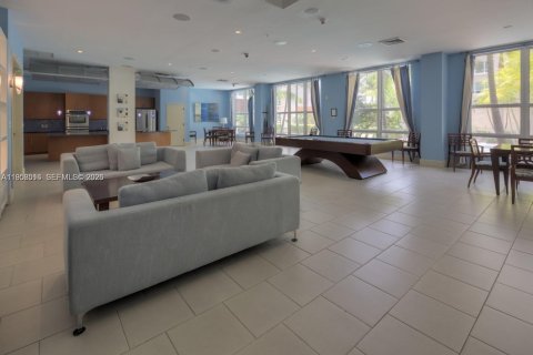 Apartamento en alquiler en Miami, Florida, 1 dormitorio, 69.68 m2 № 2020820 - foto 16