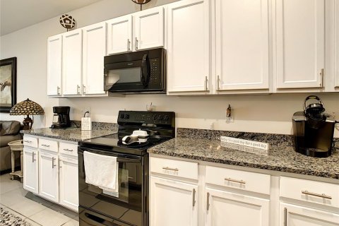 Townhouse in Wesley Chapel, Florida 3 bedrooms, 155.43 sq.m. № 1780462 - photo 17
