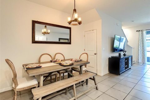 Townhouse in Wesley Chapel, Florida 3 bedrooms, 155.43 sq.m. № 1780462 - photo 18