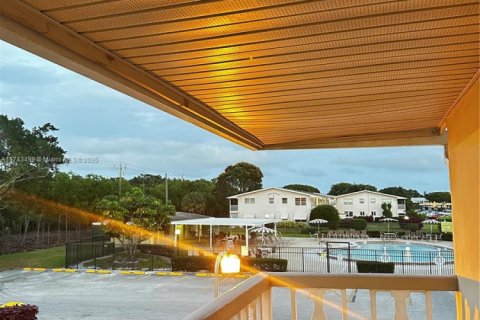 Купить кондоминиум в Уэст-Палм-Бич, Флорида 2 спальни, 74.14м2, № 1858552 - фото 14