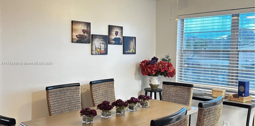 Condo à West Palm Beach, Floride, 2 chambres № 1858552