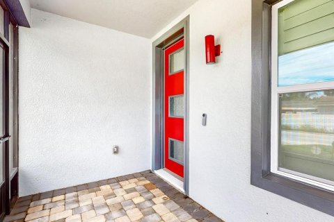 Casa en venta en Kissimmee, Florida, 4 dormitorios, 162.02 m2 № 1901994 - foto 4