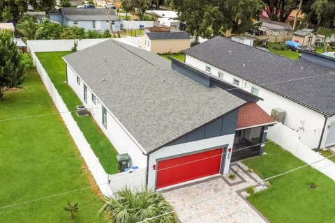 Casa en venta en Kissimmee, Florida, 4 dormitorios, 162.02 m2 № 1901994 - foto 2