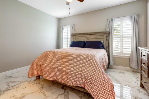 Casa en venta en Kissimmee, Florida, 4 dormitorios, 162.02 m2 № 1901994 - foto 22
