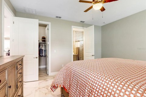 Casa en venta en Kissimmee, Florida, 4 dormitorios, 162.02 m2 № 1901994 - foto 24
