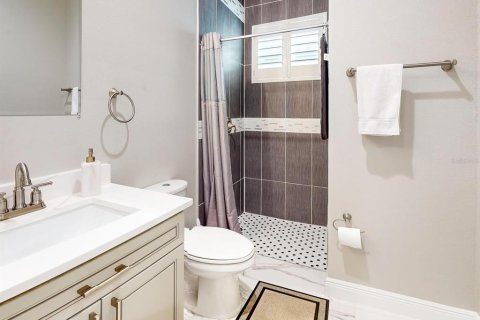 Casa en venta en Kissimmee, Florida, 4 dormitorios, 162.02 m2 № 1901994 - foto 15
