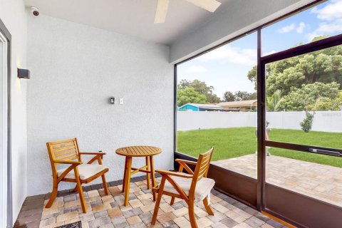 Casa en venta en Kissimmee, Florida, 4 dormitorios, 162.02 m2 № 1901994 - foto 28