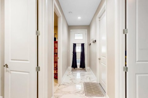 Casa en venta en Kissimmee, Florida, 4 dormitorios, 162.02 m2 № 1901994 - foto 5