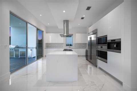 Купить виллу или дом в Уэстон, Флорида 5 спален, № 2006421 - фото 18