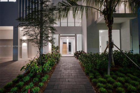 Купить виллу или дом в Уэстон, Флорида 5 спален, № 2006421 - фото 6