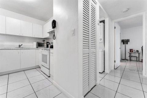 Condo in Miami, Florida, 2 bedrooms  № 1731246 - photo 26