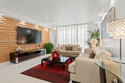 Condo in Aventura, Florida, 2 bedrooms  № 1891814 - photo 3