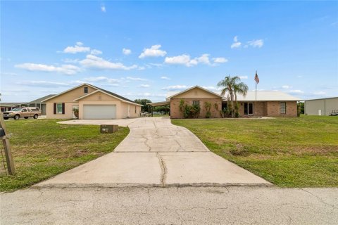 Casa en Mulberry, Florida 4 dormitorios, 172.05 m2 № 2132403