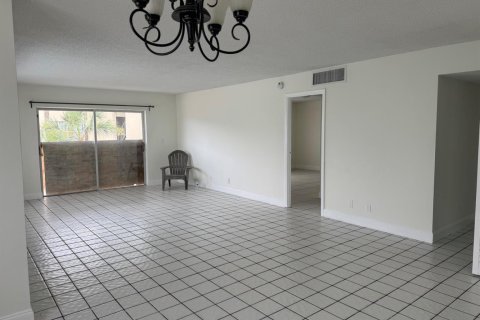 Copropriété à vendre à Lauderhill, Floride: 2 chambres, 120.77 m2 № 2146653 - photo 12
