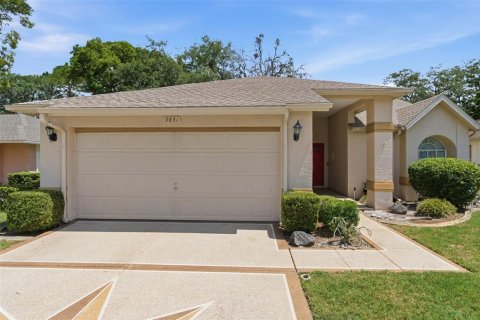 Casa en New Port Richey, Florida 3 dormitorios, 144.74 m2 № 2157975