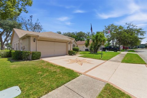 Casa en venta en New Port Richey, Florida, 3 dormitorios, 144.74 m2 № 2157975 - foto 2