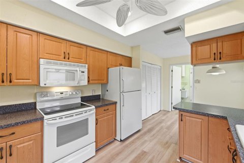 Casa en venta en New Port Richey, Florida, 3 dormitorios, 144.74 m2 № 2157975 - foto 18