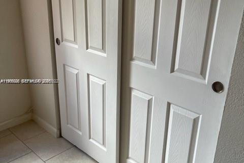 Снять в аренду кондоминиум в Хайалиа, Флорида 2 спальни, 69.68м2, № 2011651 - фото 8