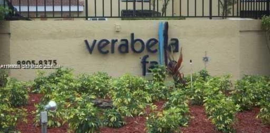 Condominio en Miami, Florida, 1 dormitorio № 2029867