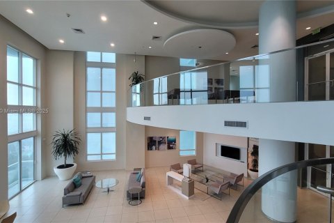 Condo in Miami, Florida, 1 bedroom  № 2021730 - photo 20