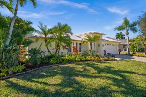 Villa ou maison à vendre à Cape Coral, Floride: 3 chambres, 142.14 m2 № 2024396 - photo 5
