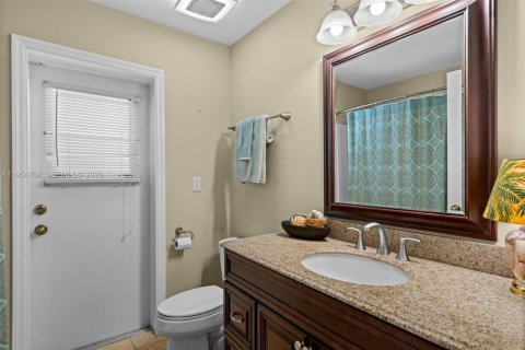 Villa ou maison à vendre à Cape Coral, Floride: 3 chambres, 142.14 m2 № 2024396 - photo 23