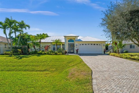 Villa ou maison à vendre à Cape Coral, Floride: 3 chambres, 142.14 m2 № 2024396 - photo 6