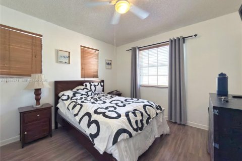 Купить виллу или дом в Майами, Флорида 3 спальни, 148.27м2, № 2050634 - фото 14