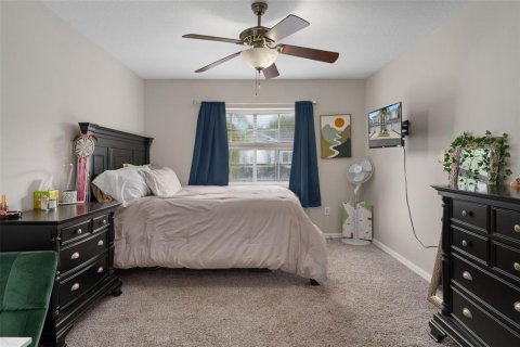 Townhouse in Tampa, Florida 3 bedrooms, 192.4 sq.m. № 2203372 - photo 24
