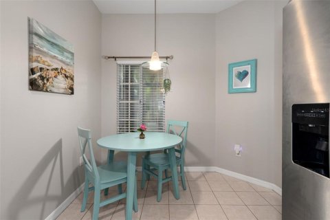 Townhouse in Tampa, Florida 3 bedrooms, 192.4 sq.m. № 2203372 - photo 16