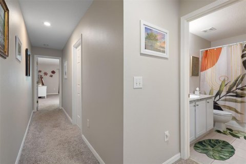 Townhouse in Tampa, Florida 3 bedrooms, 192.4 sq.m. № 2203372 - photo 19