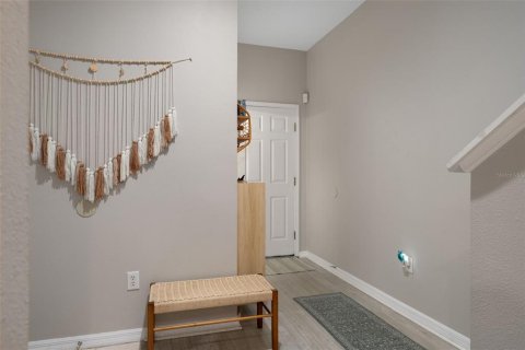 Townhouse in Tampa, Florida 3 bedrooms, 192.4 sq.m. № 2203372 - photo 6
