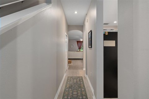 Townhouse in Tampa, Florida 3 bedrooms, 192.4 sq.m. № 2203372 - photo 7