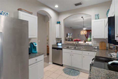 Townhouse in Tampa, Florida 3 bedrooms, 192.4 sq.m. № 2203372 - photo 14