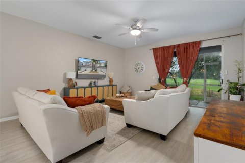 Townhouse in Tampa, Florida 3 bedrooms, 192.4 sq.m. № 2203372 - photo 11