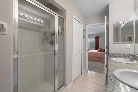 Townhouse in Tampa, Florida 3 bedrooms, 192.4 sq.m. № 2203372 - photo 26